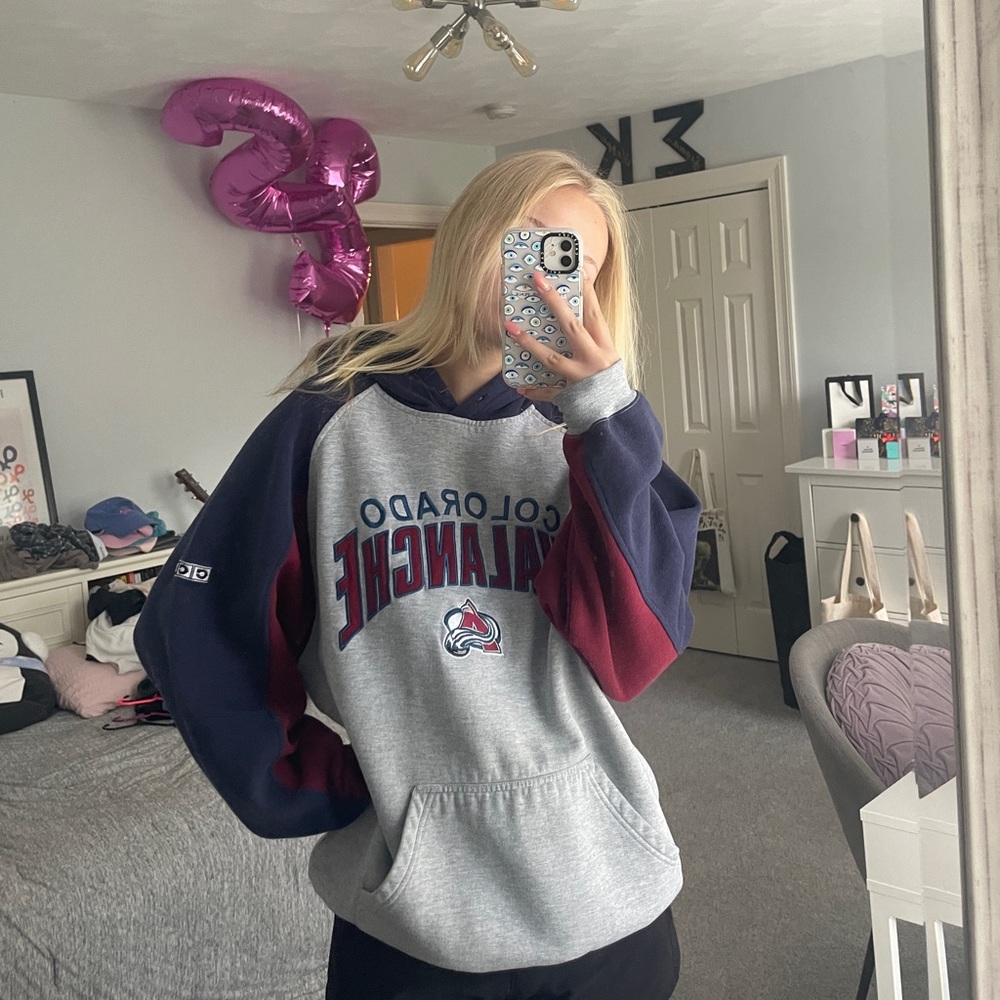 colorado avalanche sweatshirt